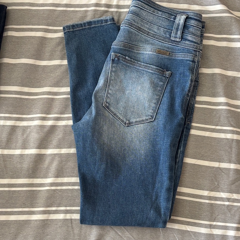 KanCan Women's Skinny Jeans in Medium Blue Wash